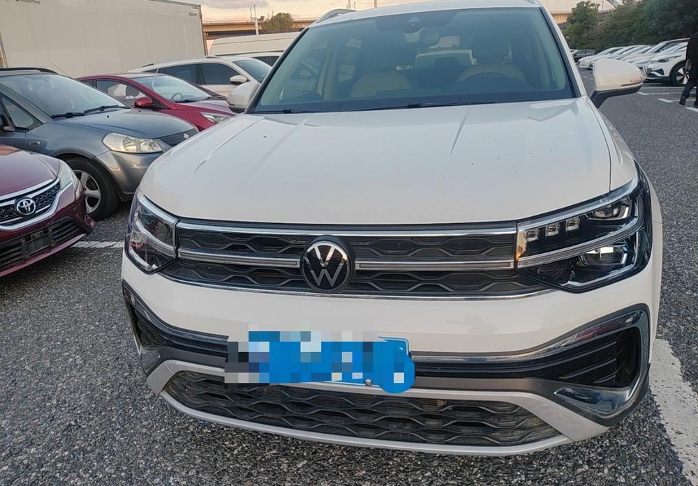 Volkswagen Tharu