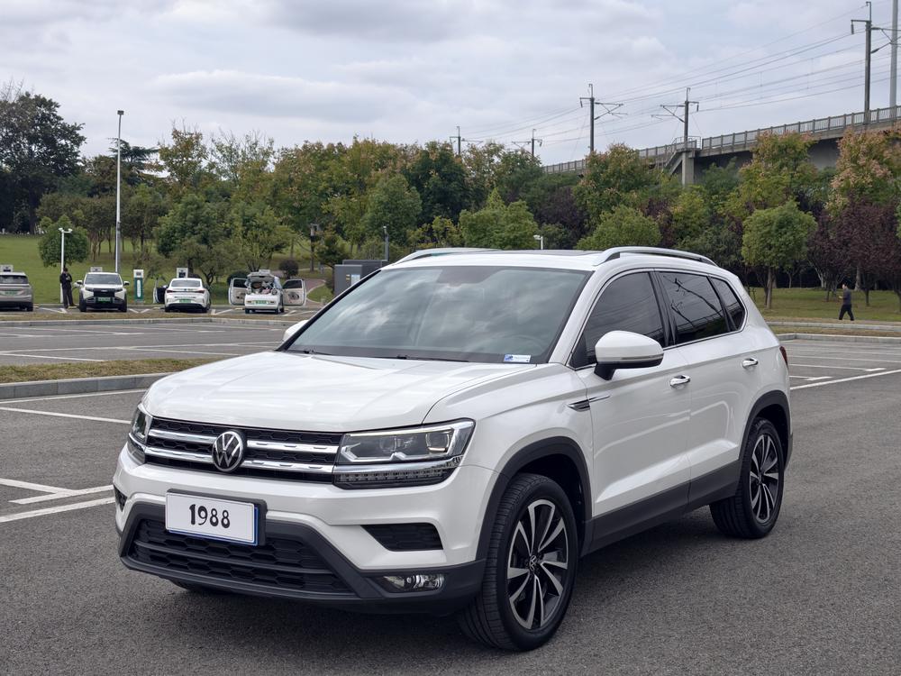 Volkswagen Tharu