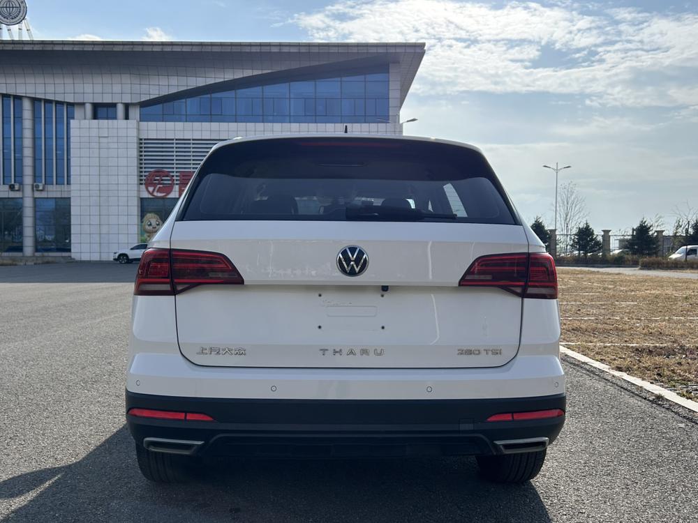 Volkswagen Tharu