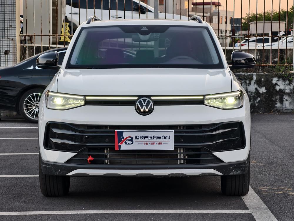 Volkswagen Tharu