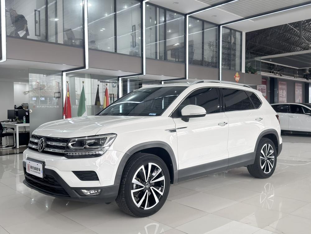 Volkswagen Tharu