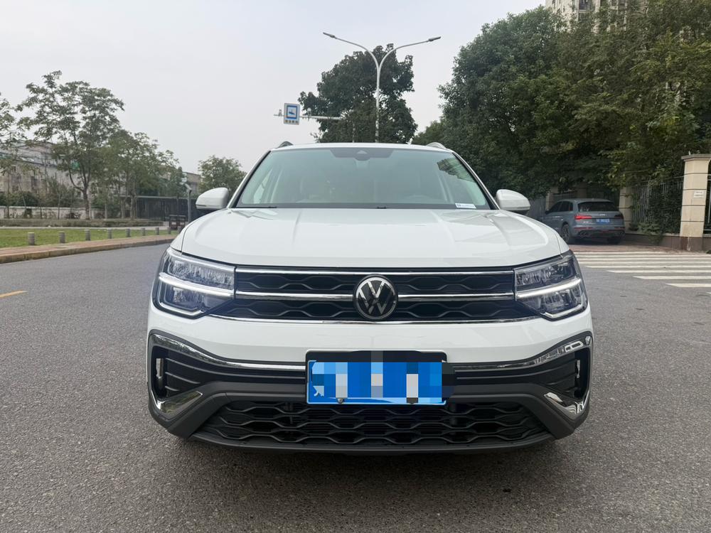 Volkswagen Tharu