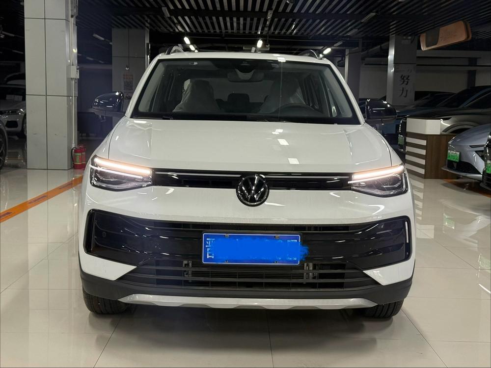 Volkswagen Tharu
