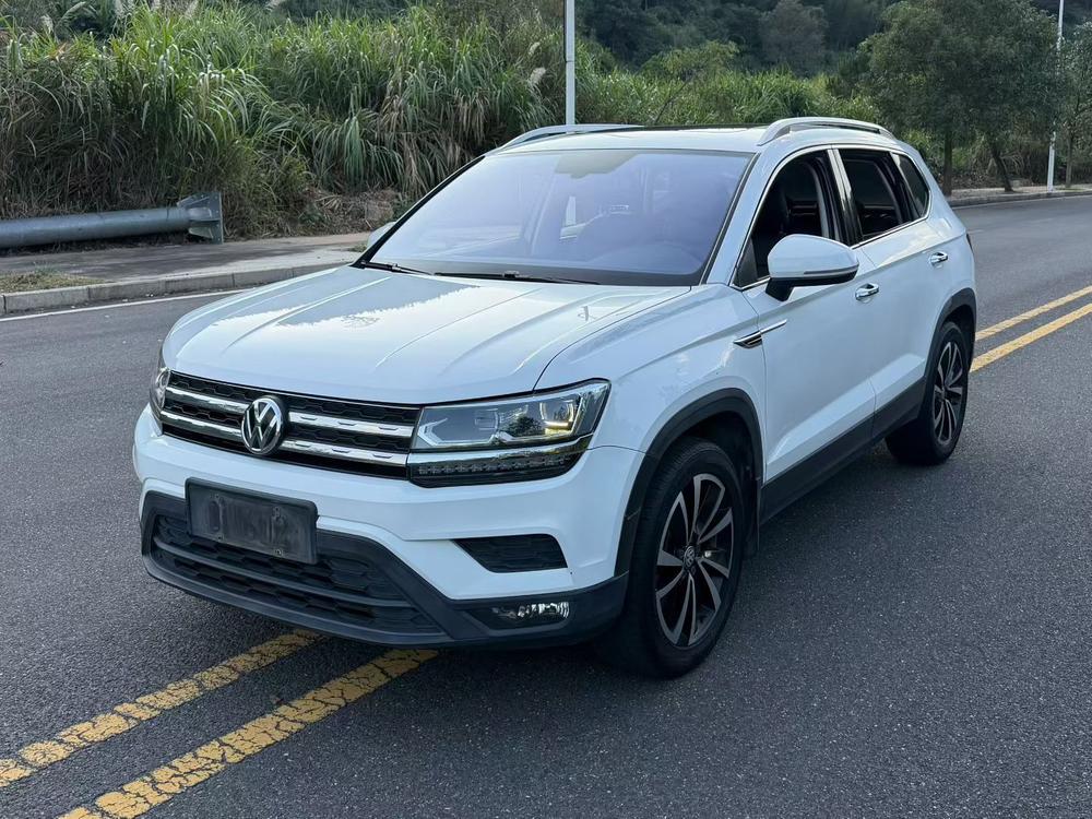 Volkswagen Tharu