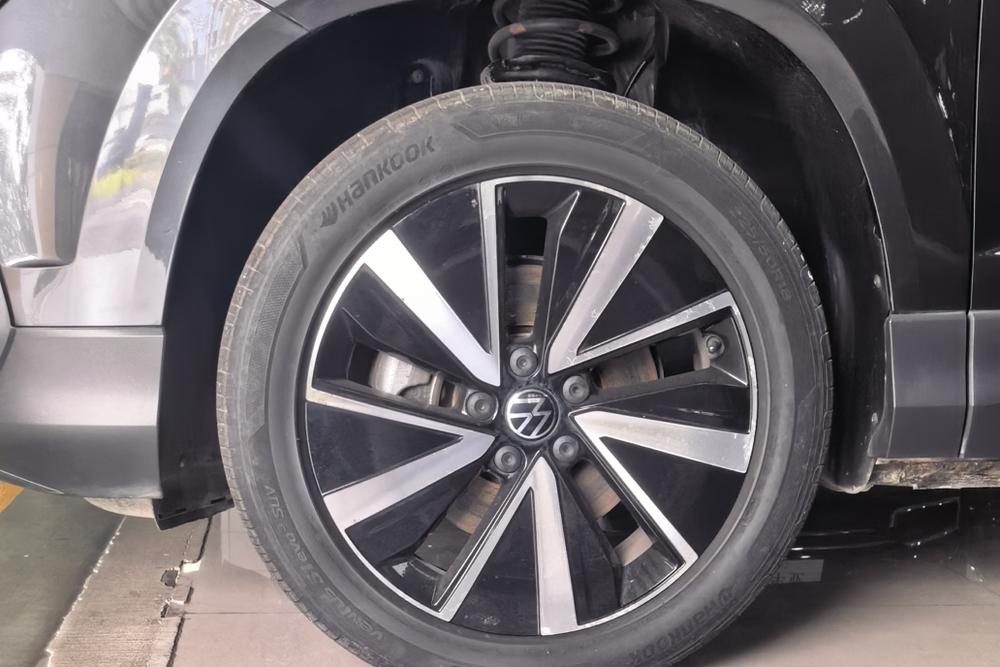 Volkswagen Tharu