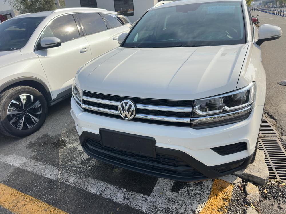Volkswagen Tharu