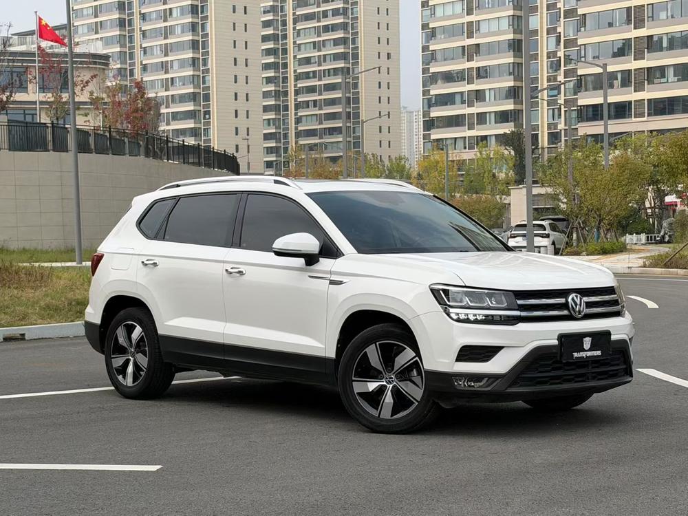 Volkswagen Tharu