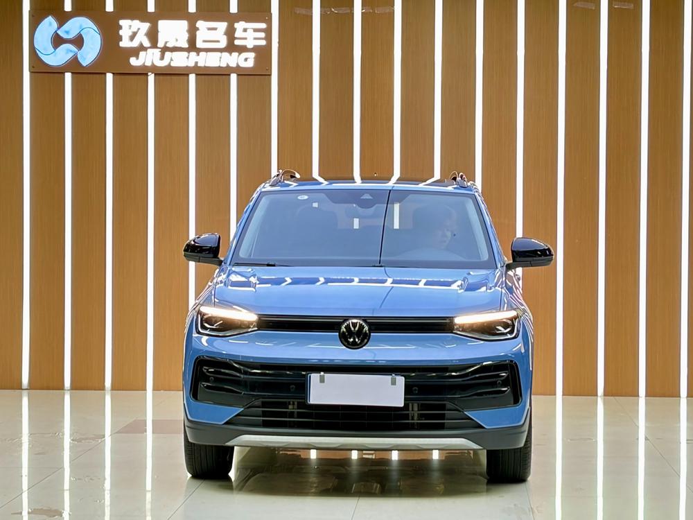 Volkswagen Tharu