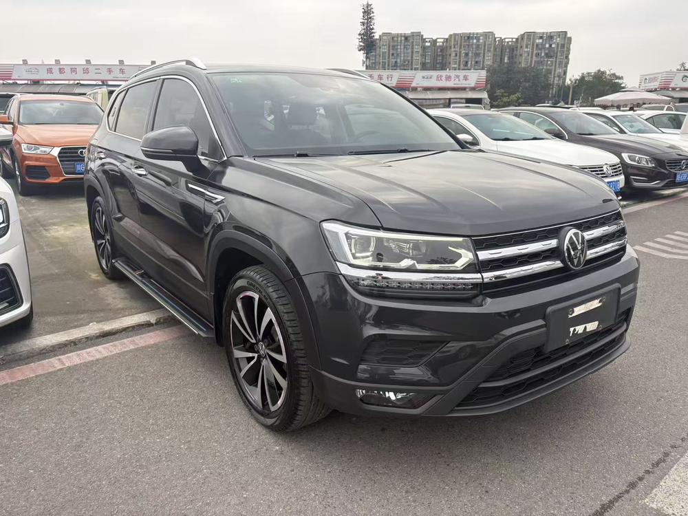 Volkswagen Tharu