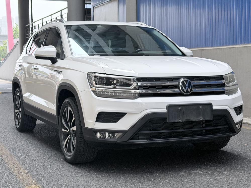 Volkswagen Tharu