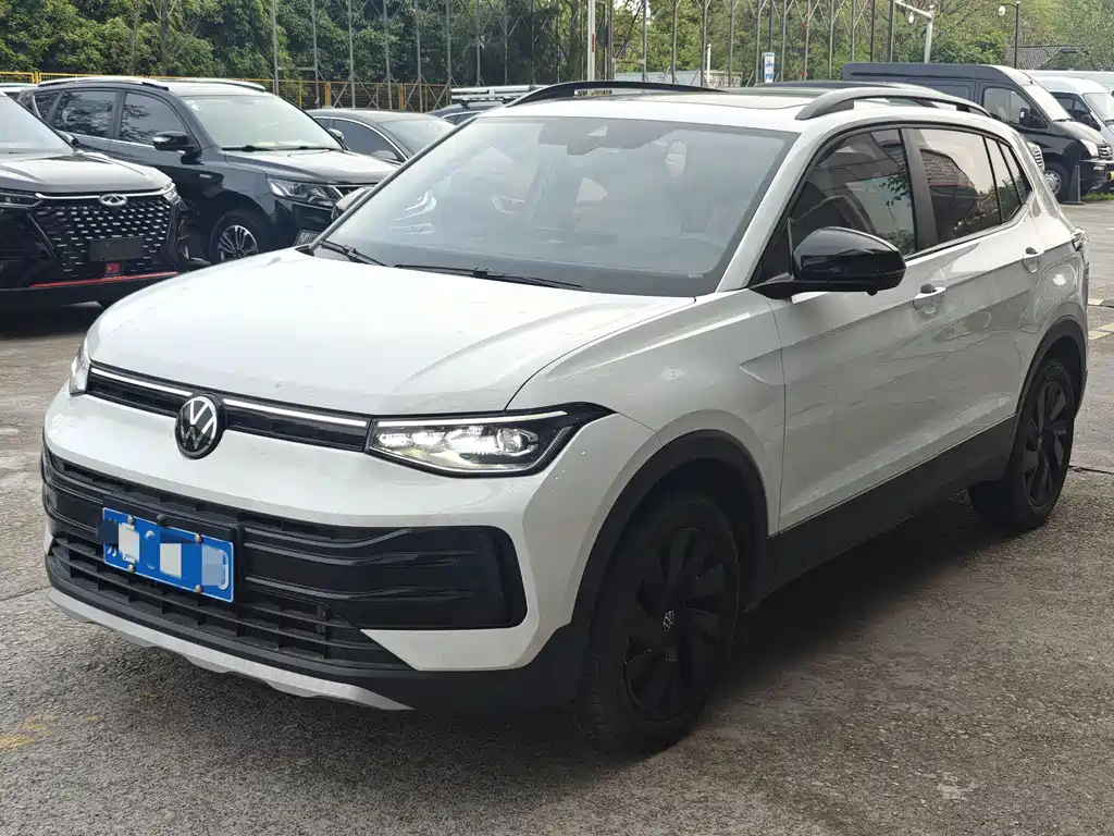 Volkswagen Tharu