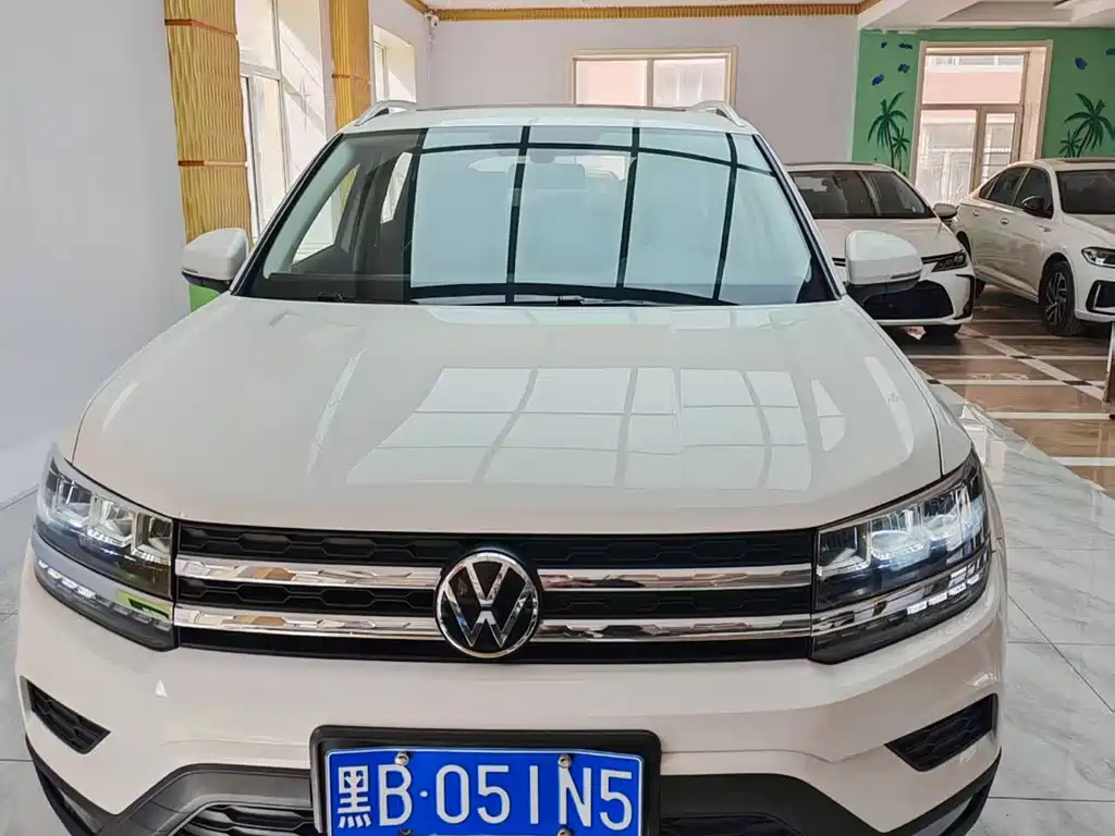 Volkswagen Tharu