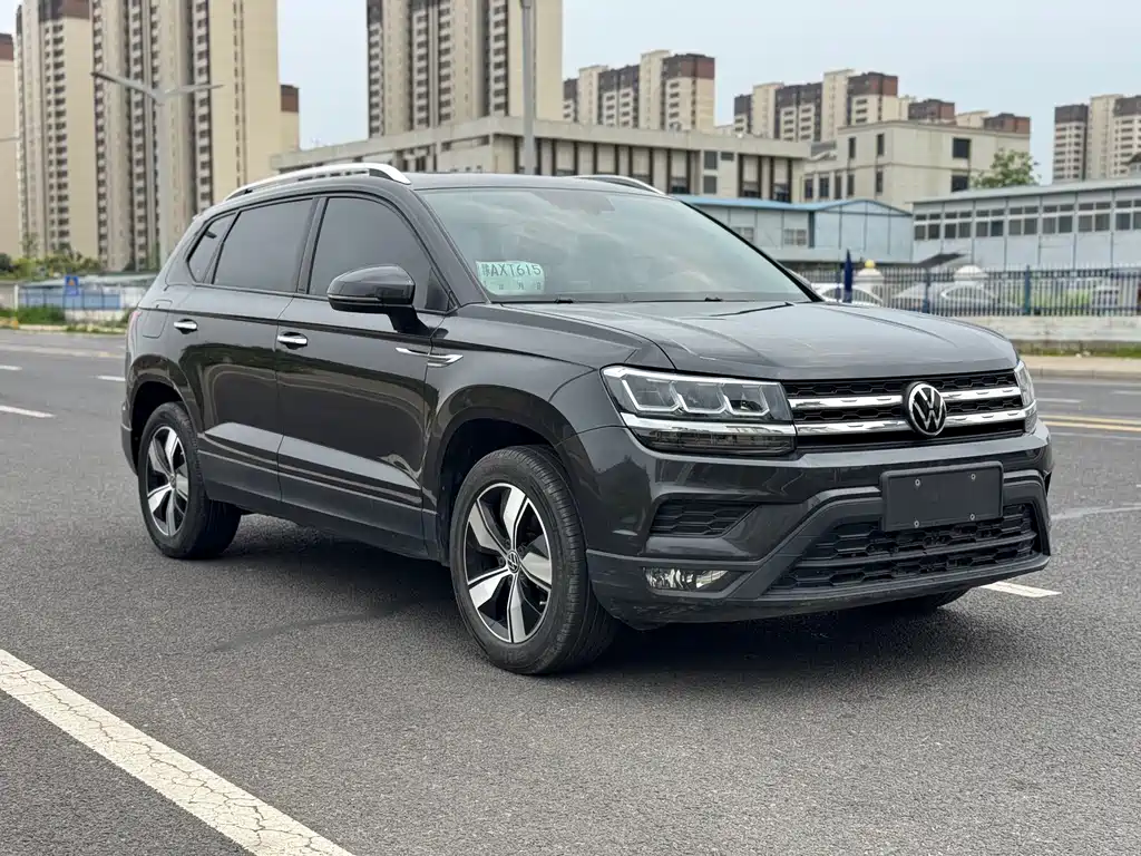 Volkswagen Tharu