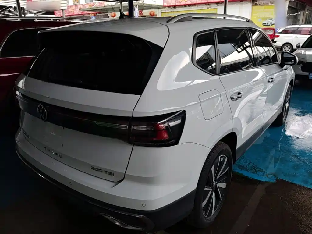 Volkswagen Tharu