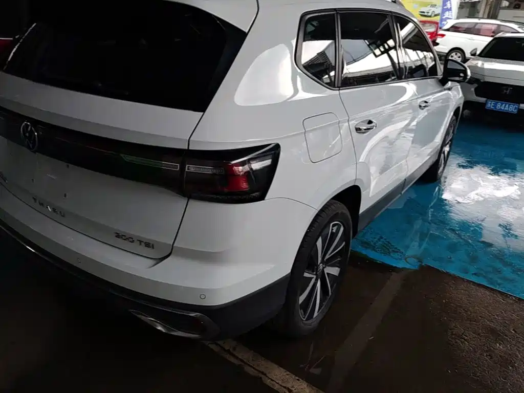 Volkswagen Tharu