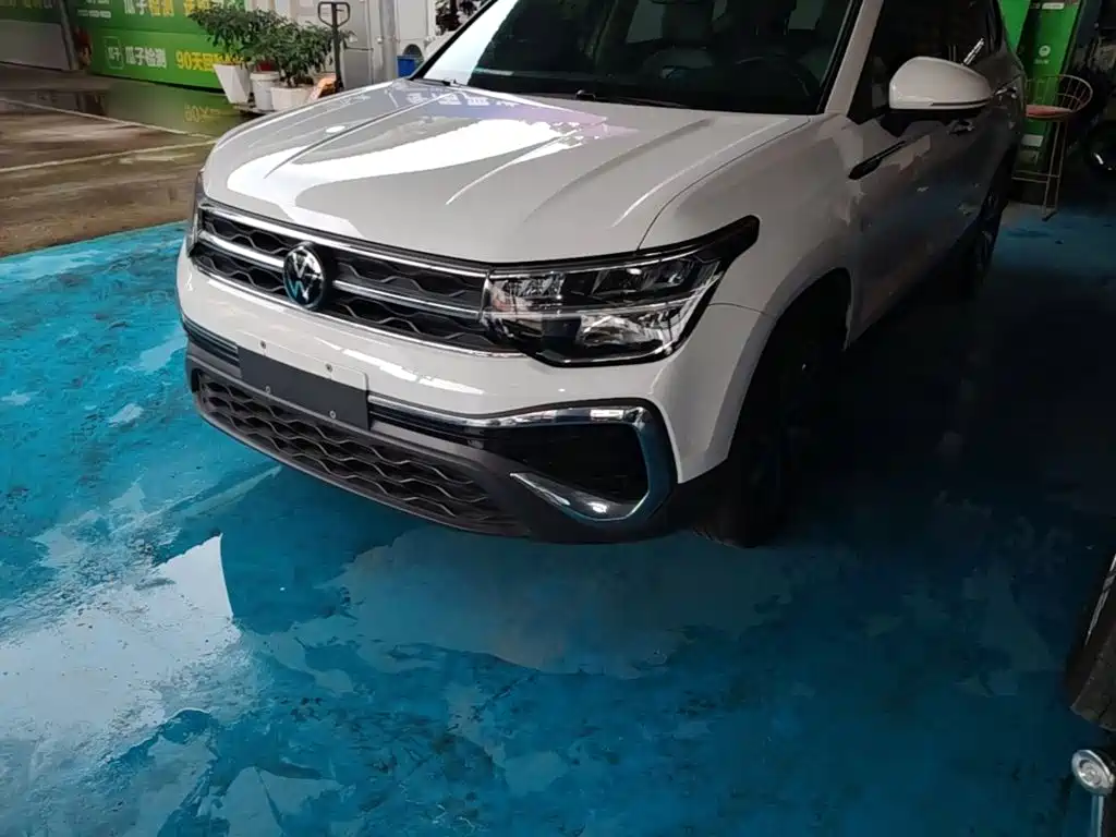 Volkswagen Tharu