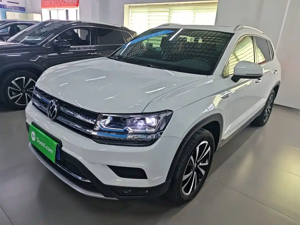 Volkswagen Tharu