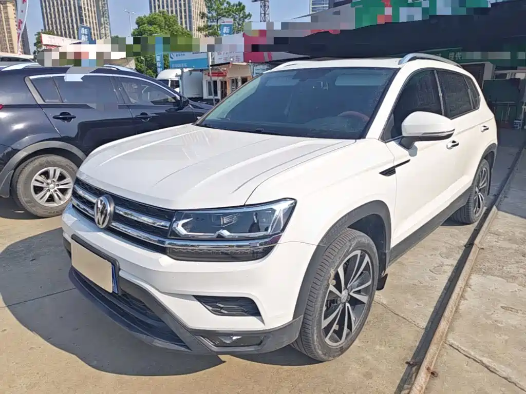 Volkswagen Tharu