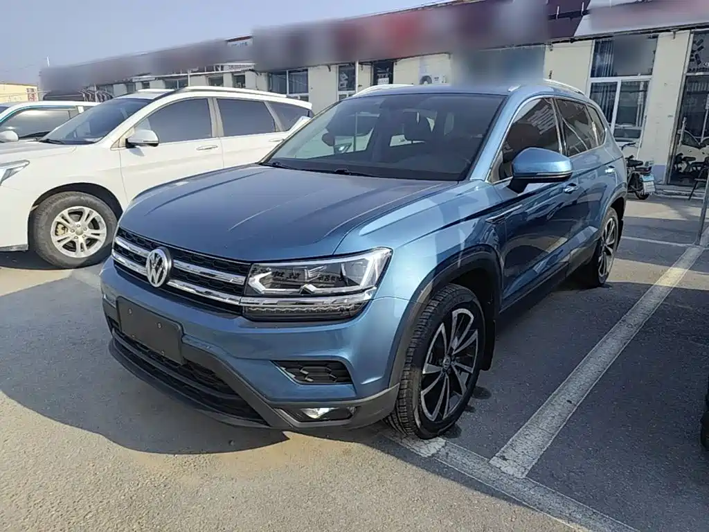 Volkswagen Tharu