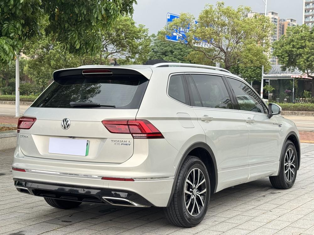 Volkswagen Tiguan L PHEV