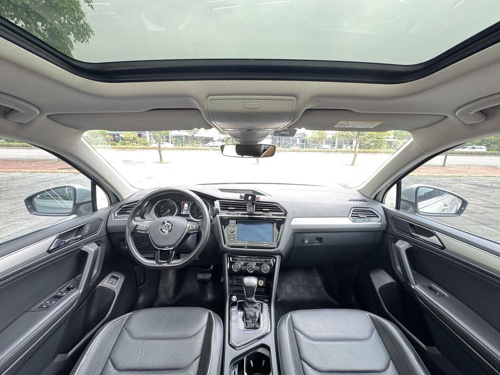 Volkswagen Tiguan L PHEV