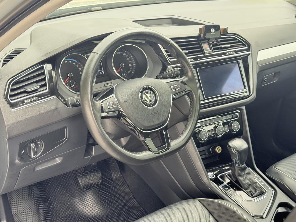 Volkswagen Tiguan L PHEV