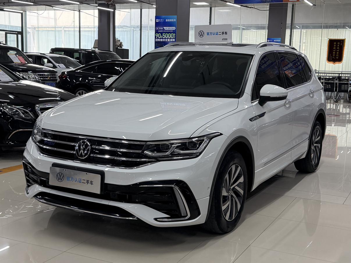 Volkswagen Tiguan L PHEV