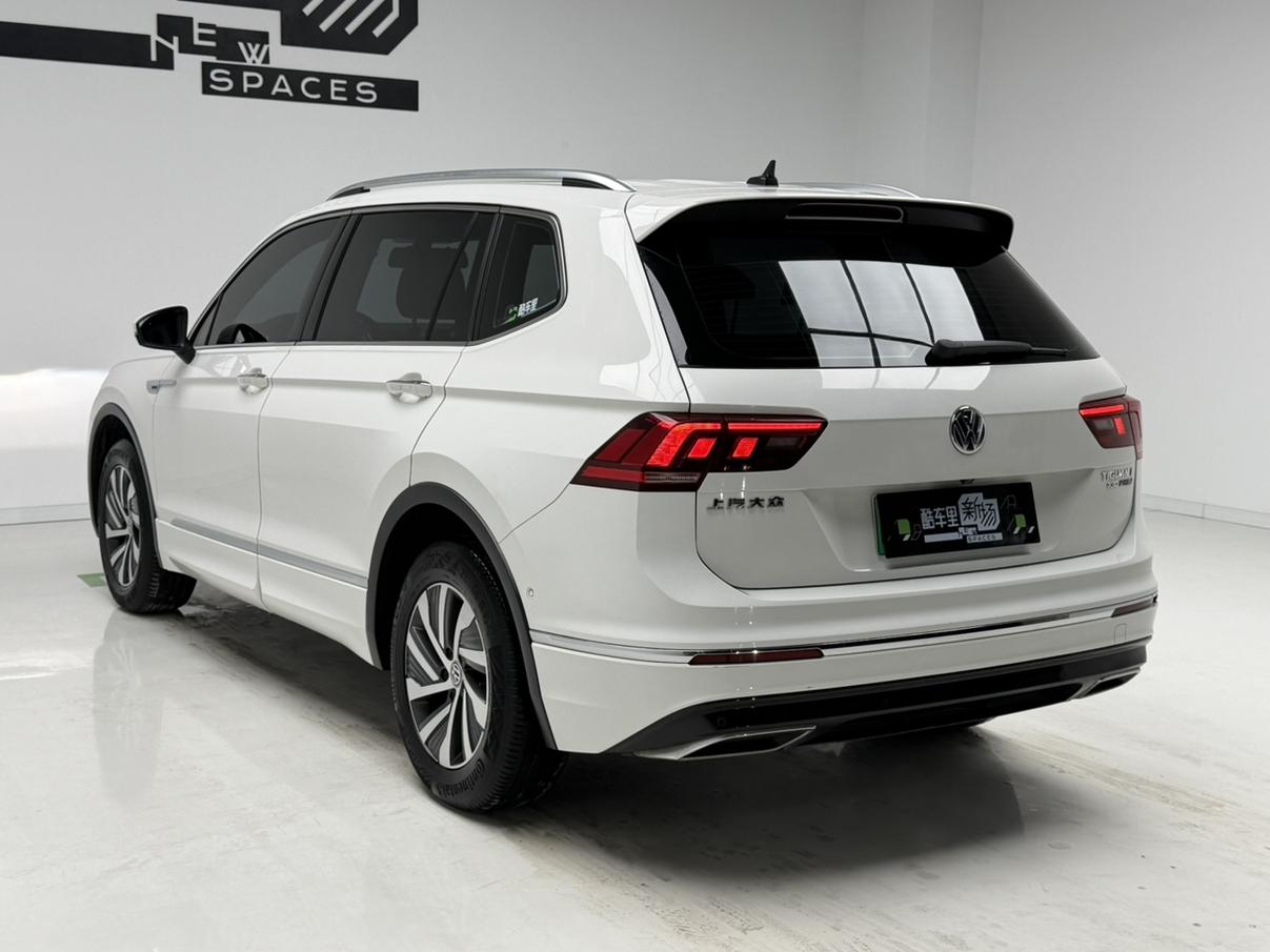 Volkswagen Tiguan L PHEV