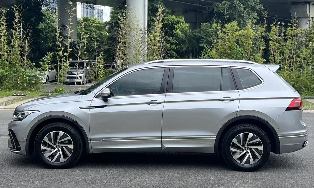 Volkswagen Tiguan L PHEV
