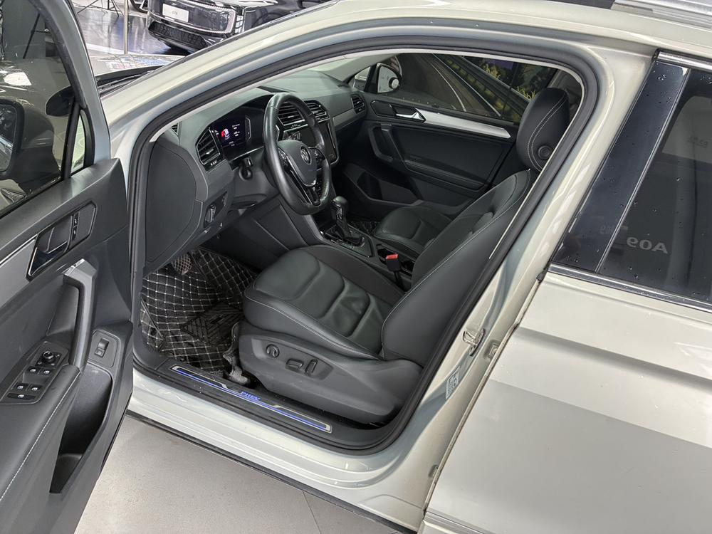 Volkswagen Tiguan L PHEV