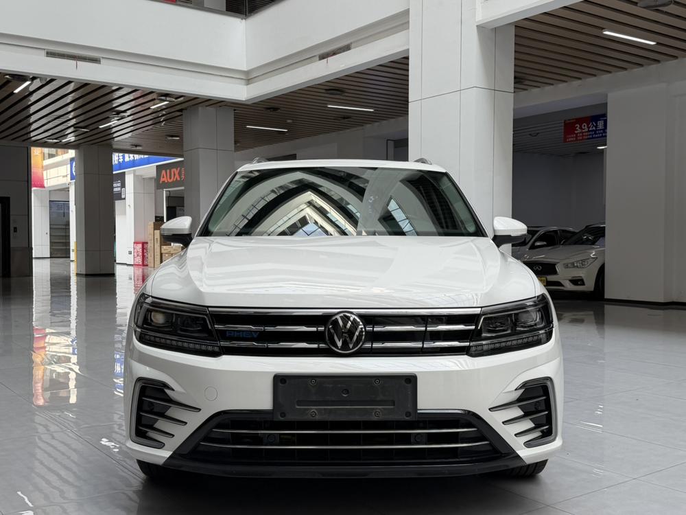 Volkswagen Tiguan L PHEV