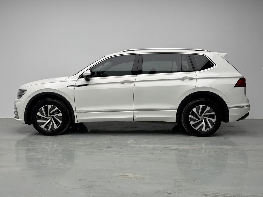 Volkswagen Tiguan L PHEV