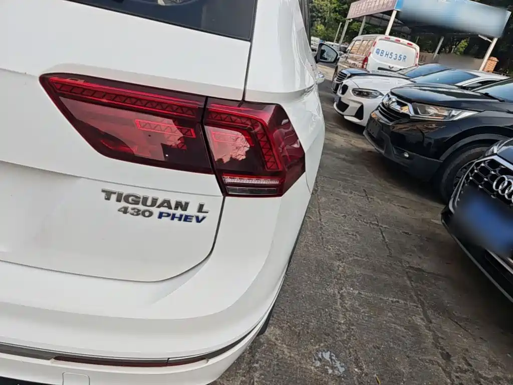 Volkswagen Tiguan L PHEV