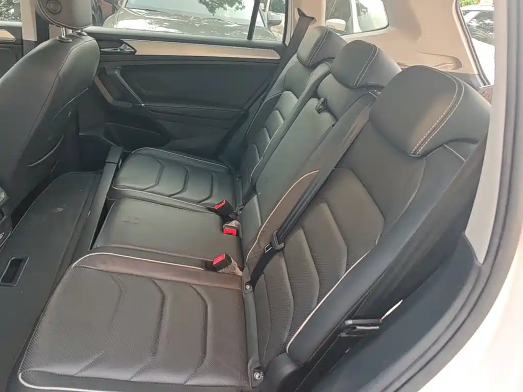Volkswagen Tiguan L PHEV