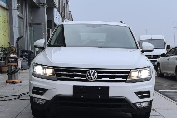 Volkswagen Tiguan L