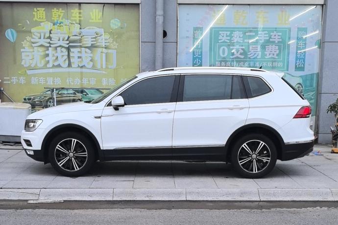 Volkswagen Tiguan L