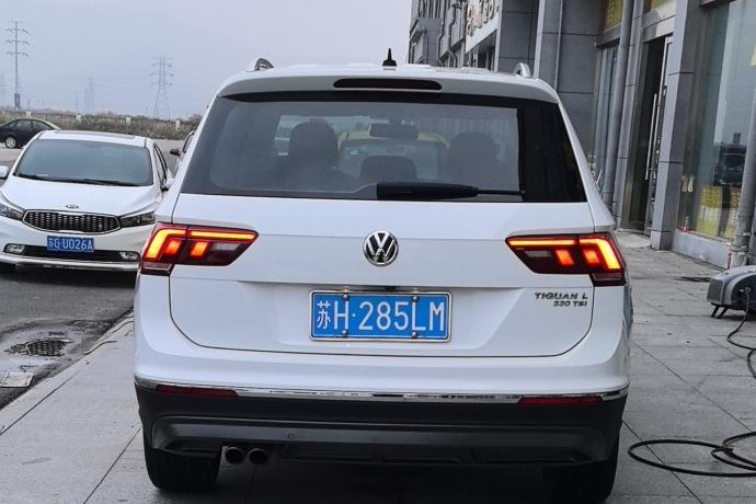 Volkswagen Tiguan L