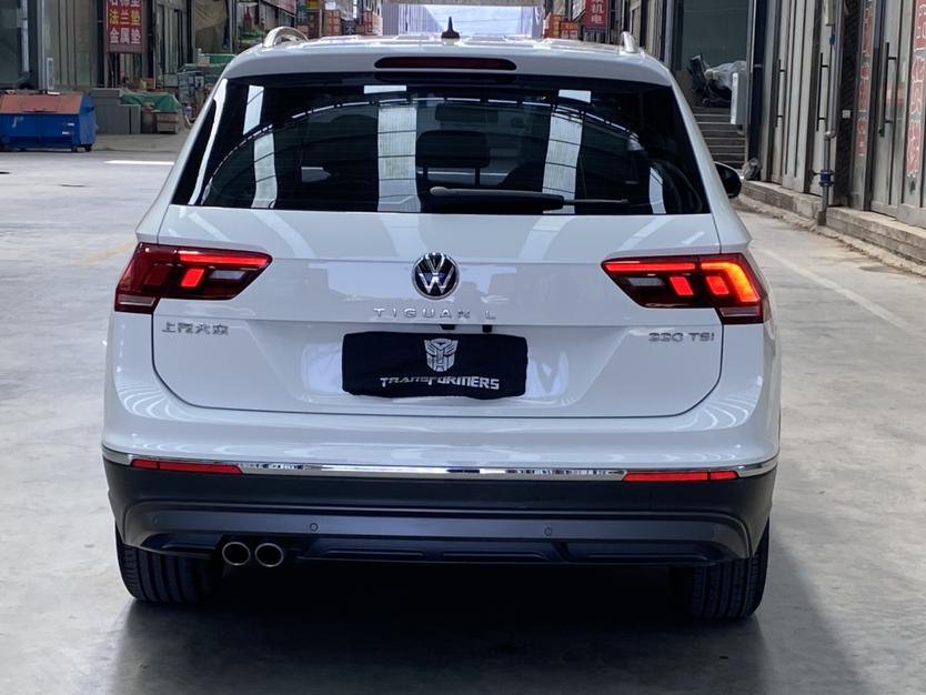 Volkswagen Tiguan L