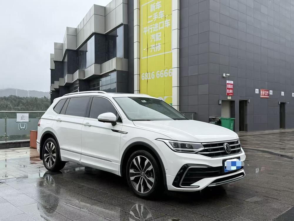 Volkswagen Tiguan L