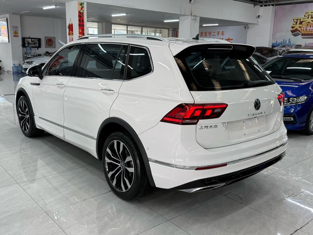 Volkswagen Tiguan L