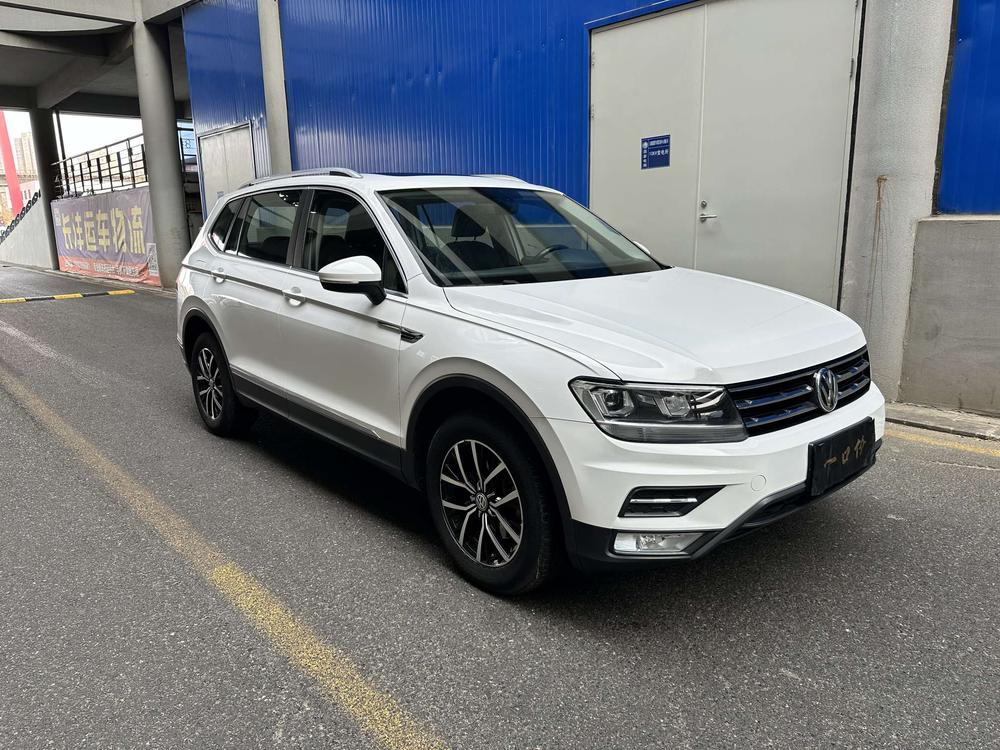 Volkswagen Tiguan L