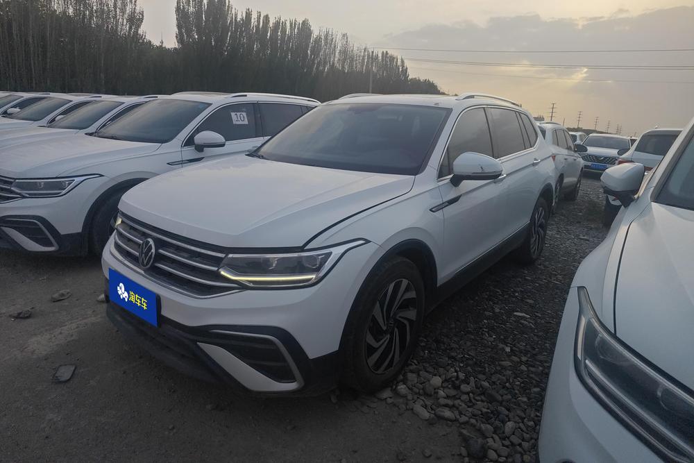 Volkswagen Tiguan L