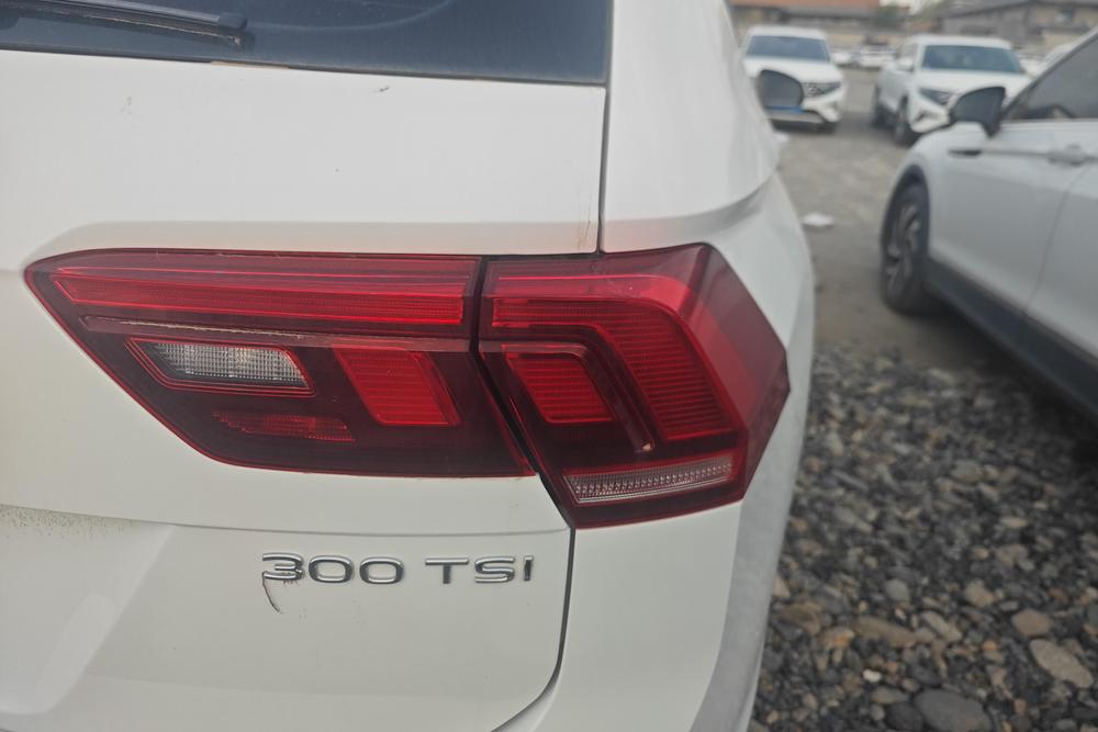 Volkswagen Tiguan L
