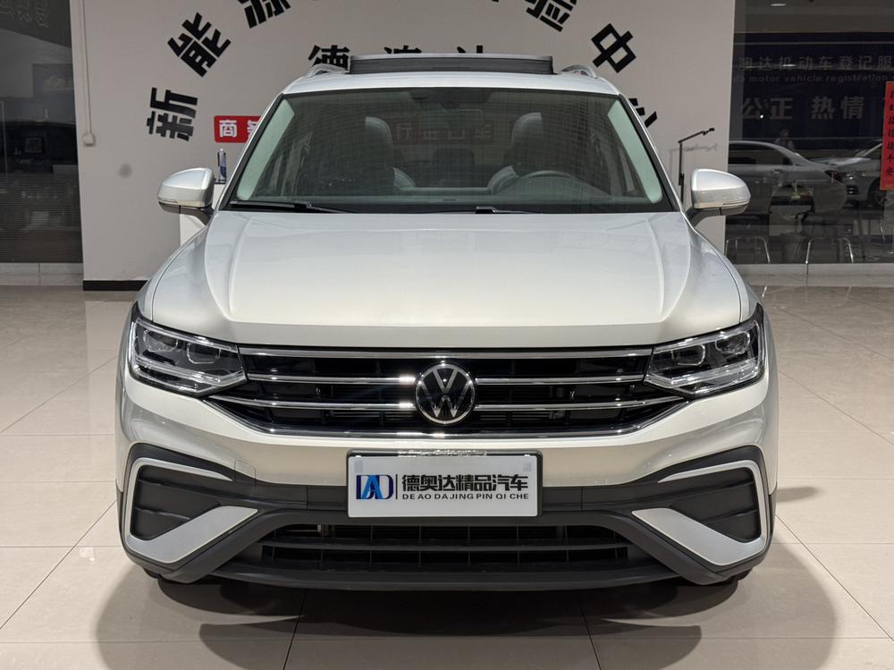 Volkswagen Tiguan L