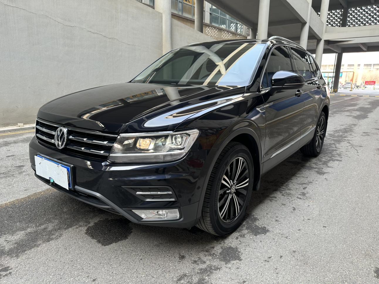 Volkswagen Tiguan L