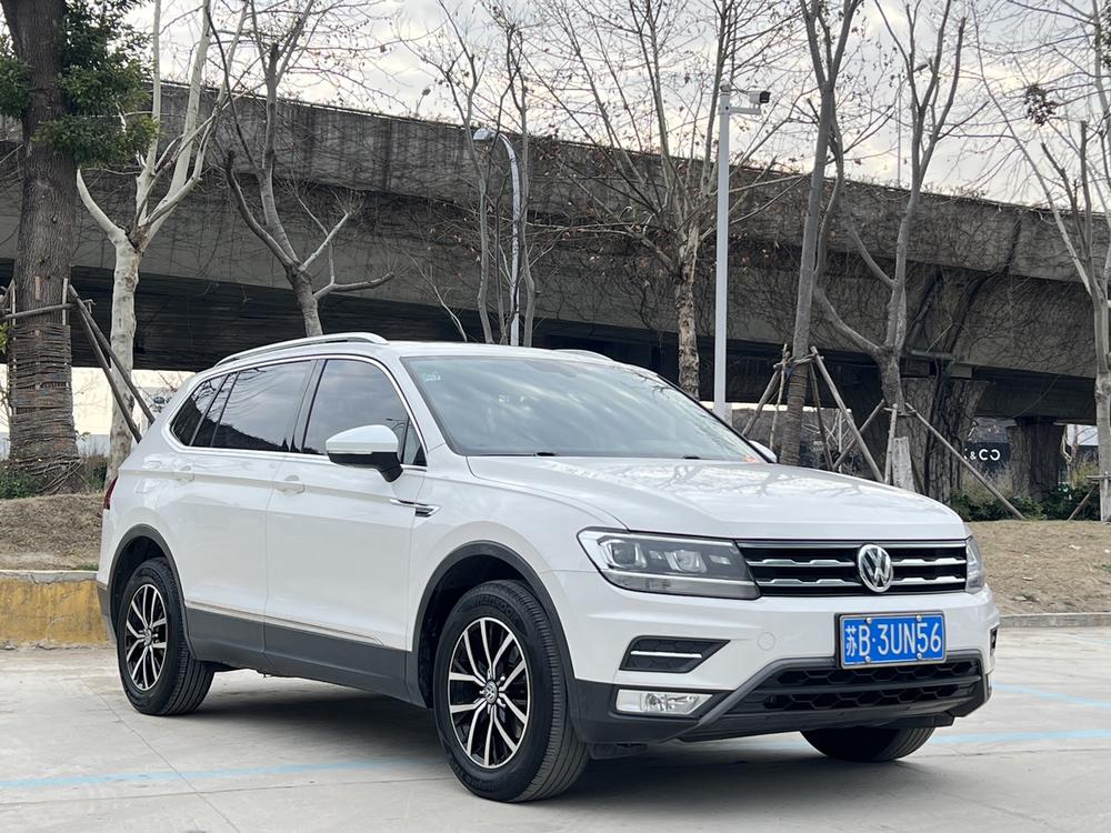 Volkswagen Tiguan L