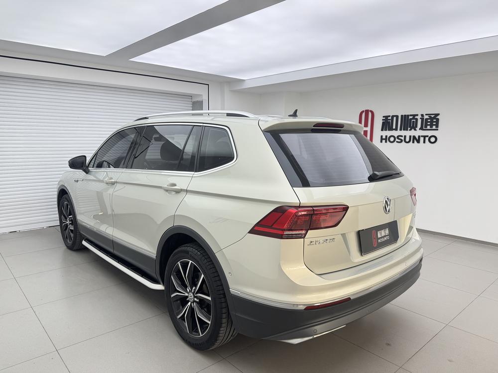 Volkswagen Tiguan L