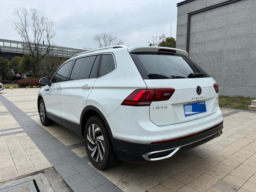 Volkswagen Tiguan L
