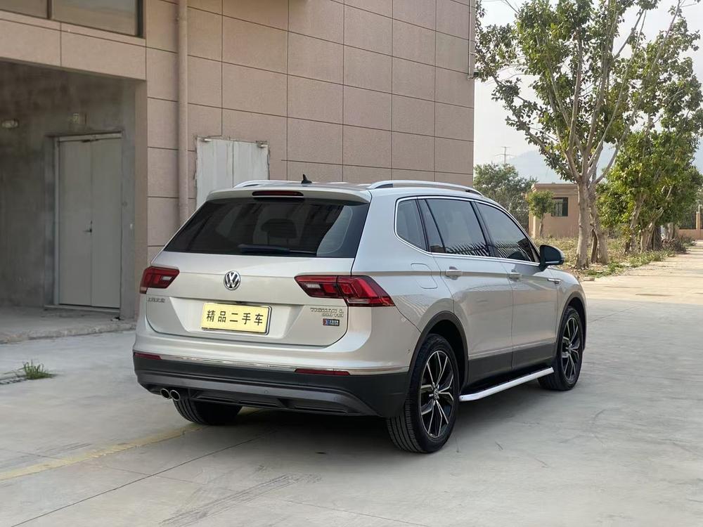Volkswagen Tiguan L