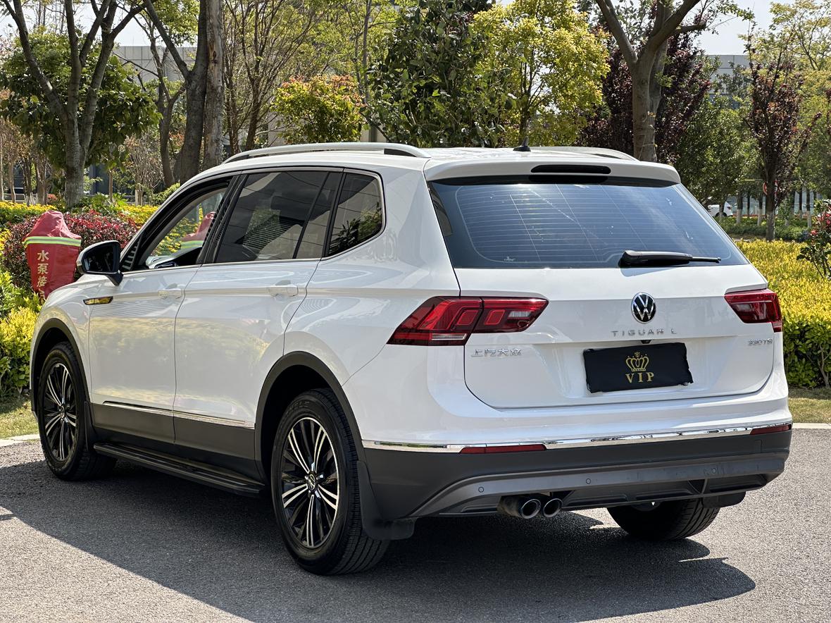Volkswagen Tiguan L